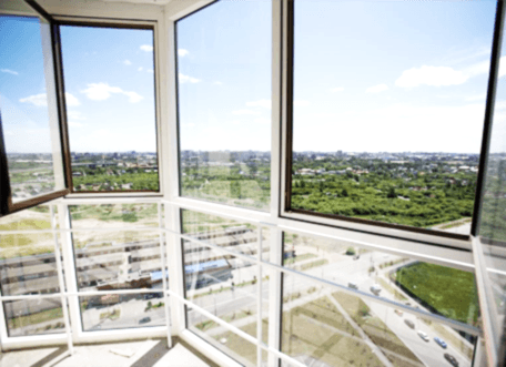 Французское остекление балконов